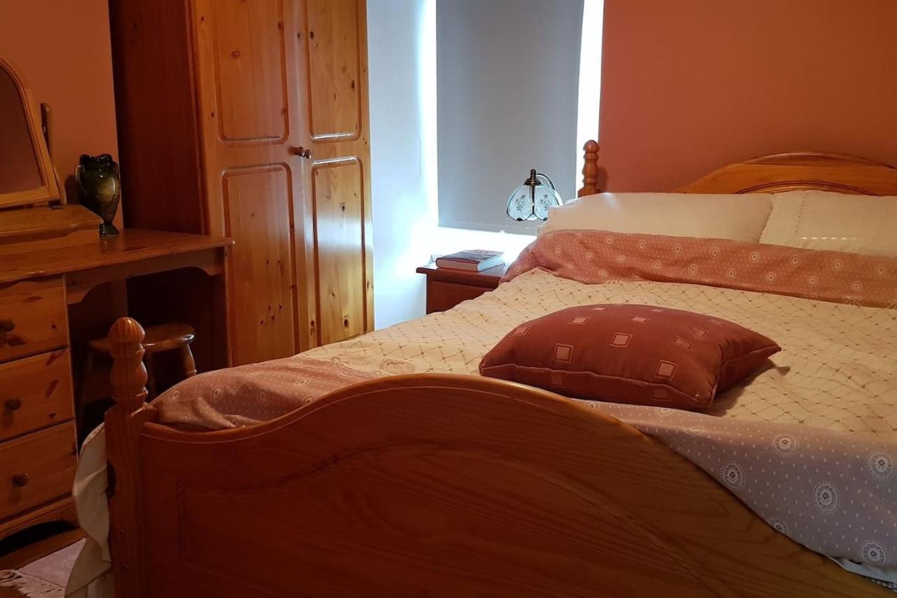 Cosy Townhouse On The Hill In Ireland Villa Banagher Luaran gambar